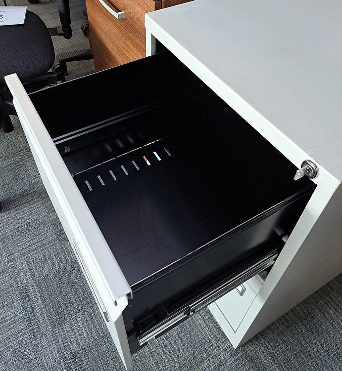 2 Drawer Steel Filing Cabinet Grey (used)