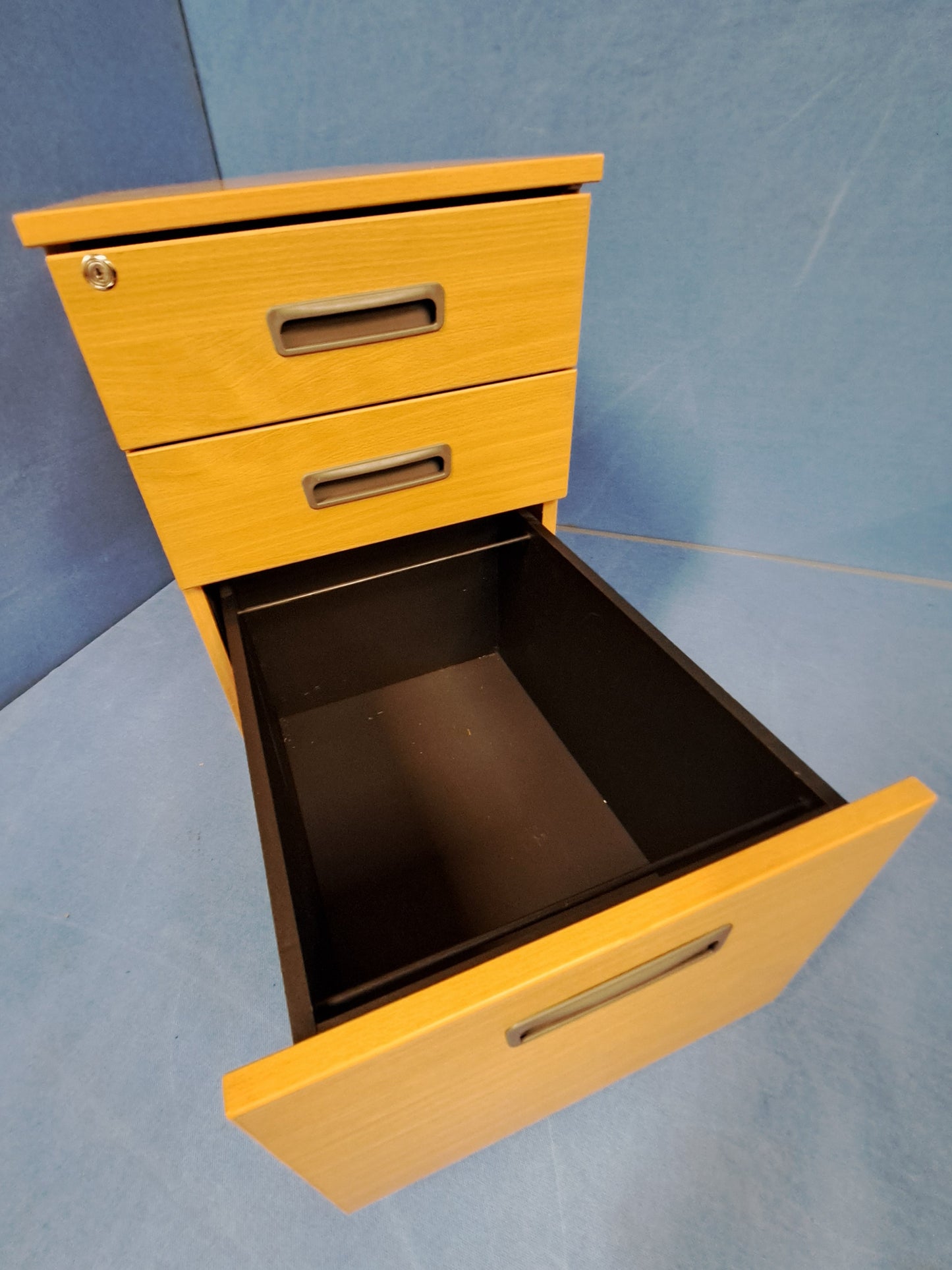 3 Drawer 800mm Desk High Pedestal Beech (used)