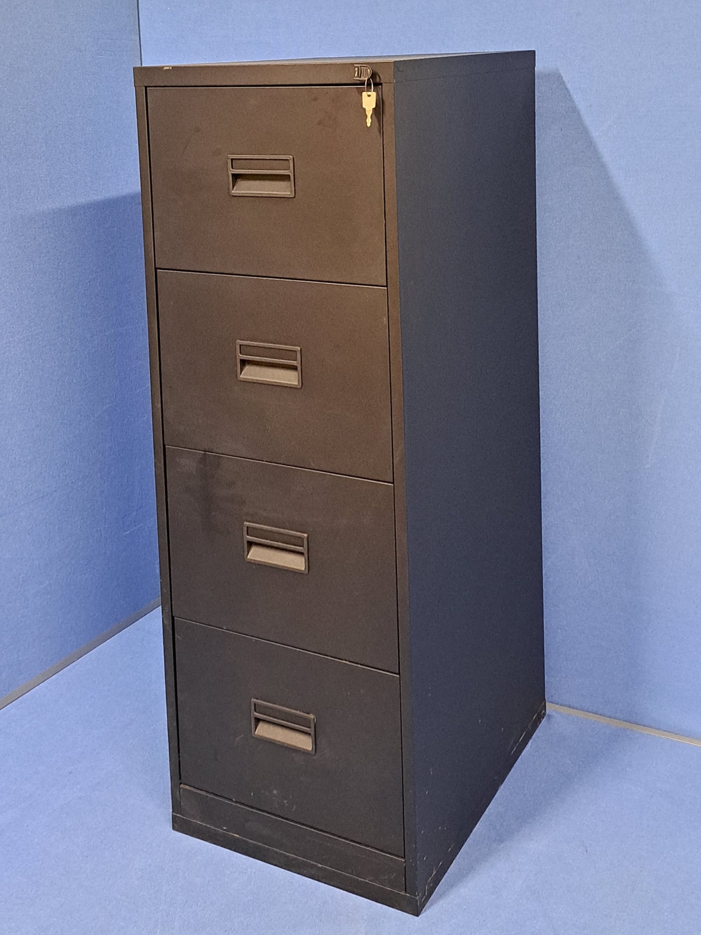4 Drawer Steel Filing Cabinet Black (used)