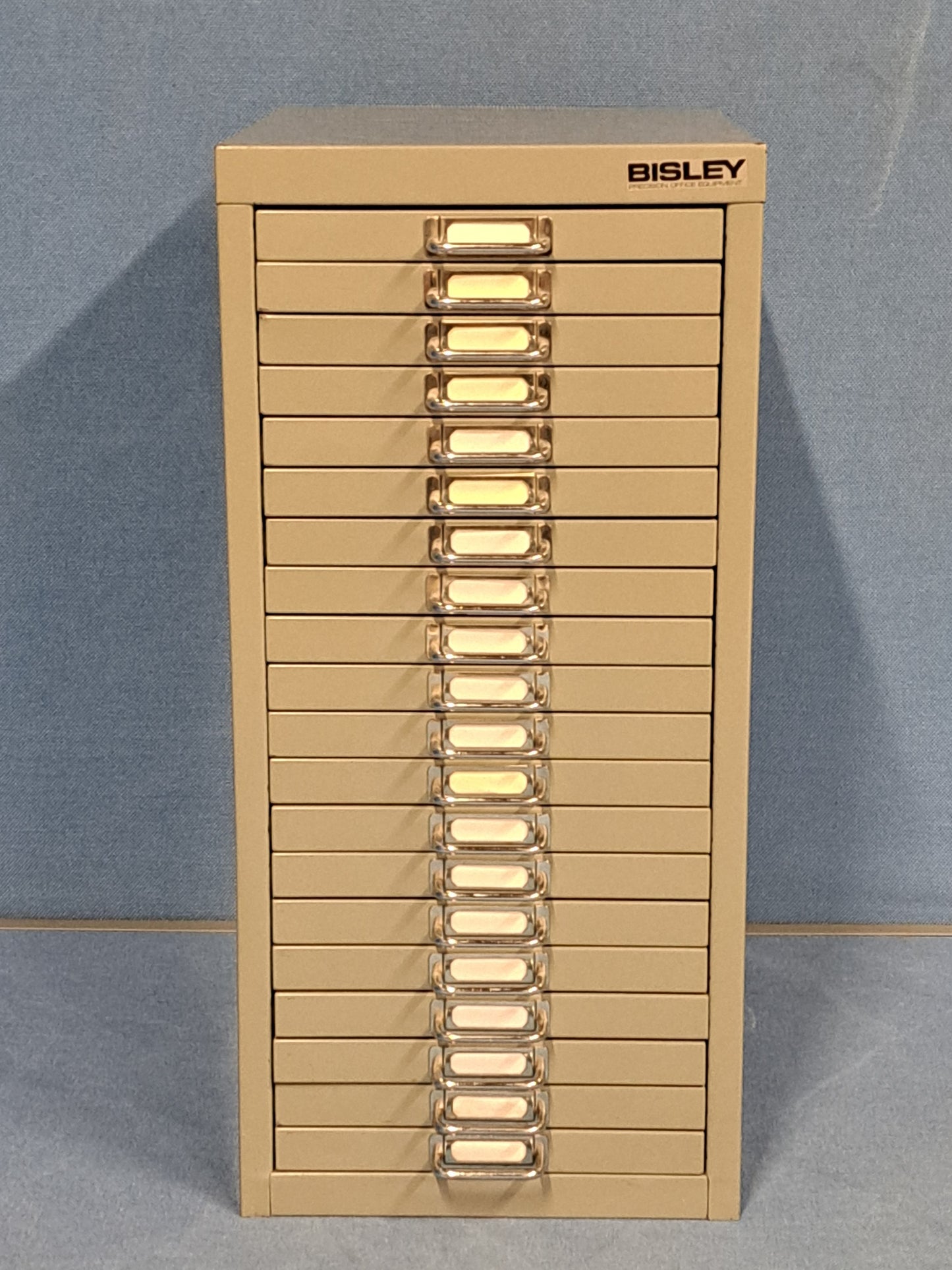 Bisley 20 Drawer Multidrawer Cabinet Grey (used)