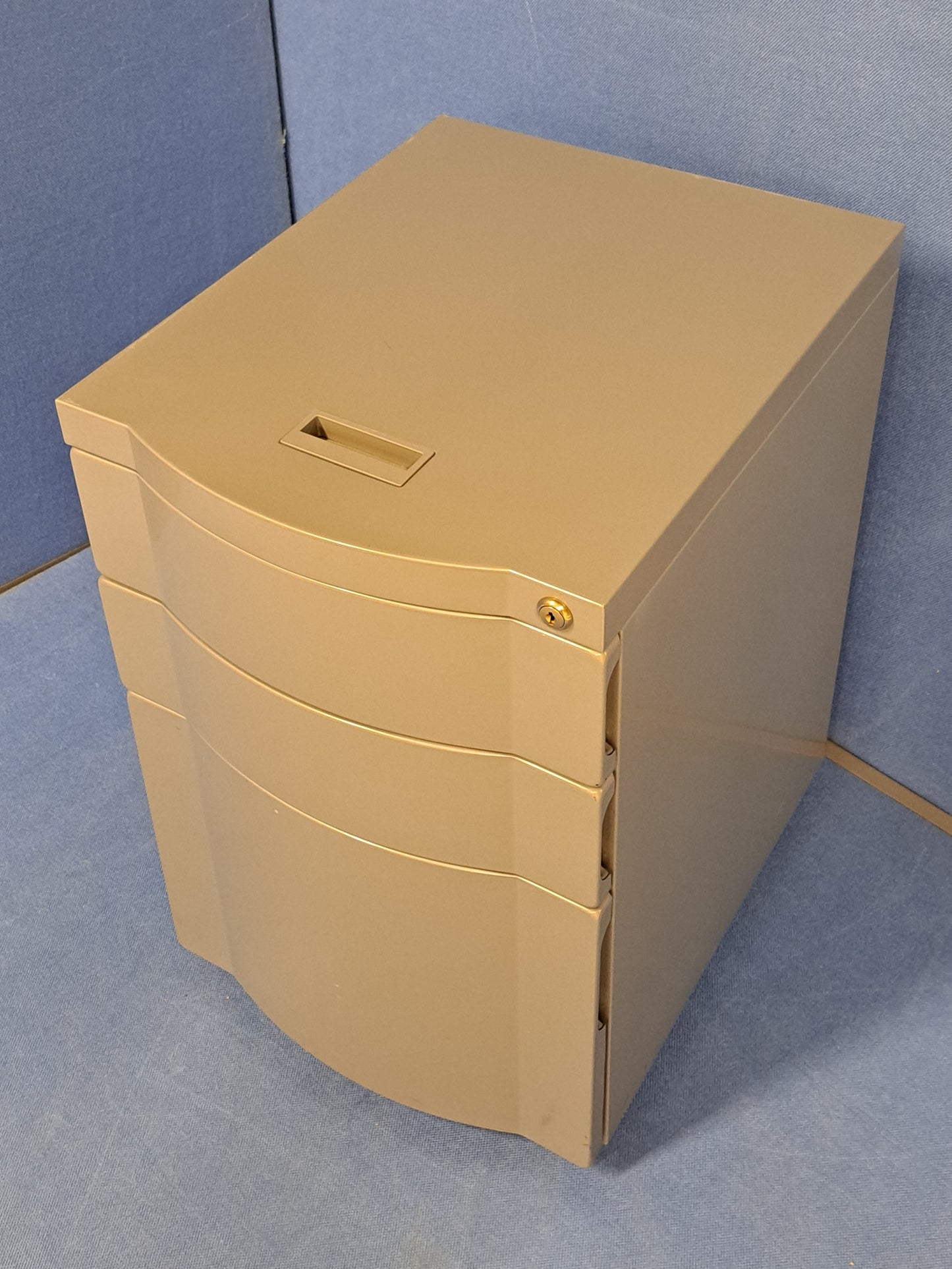3 Drawer Metal Mobile Pedestal Grey (used)