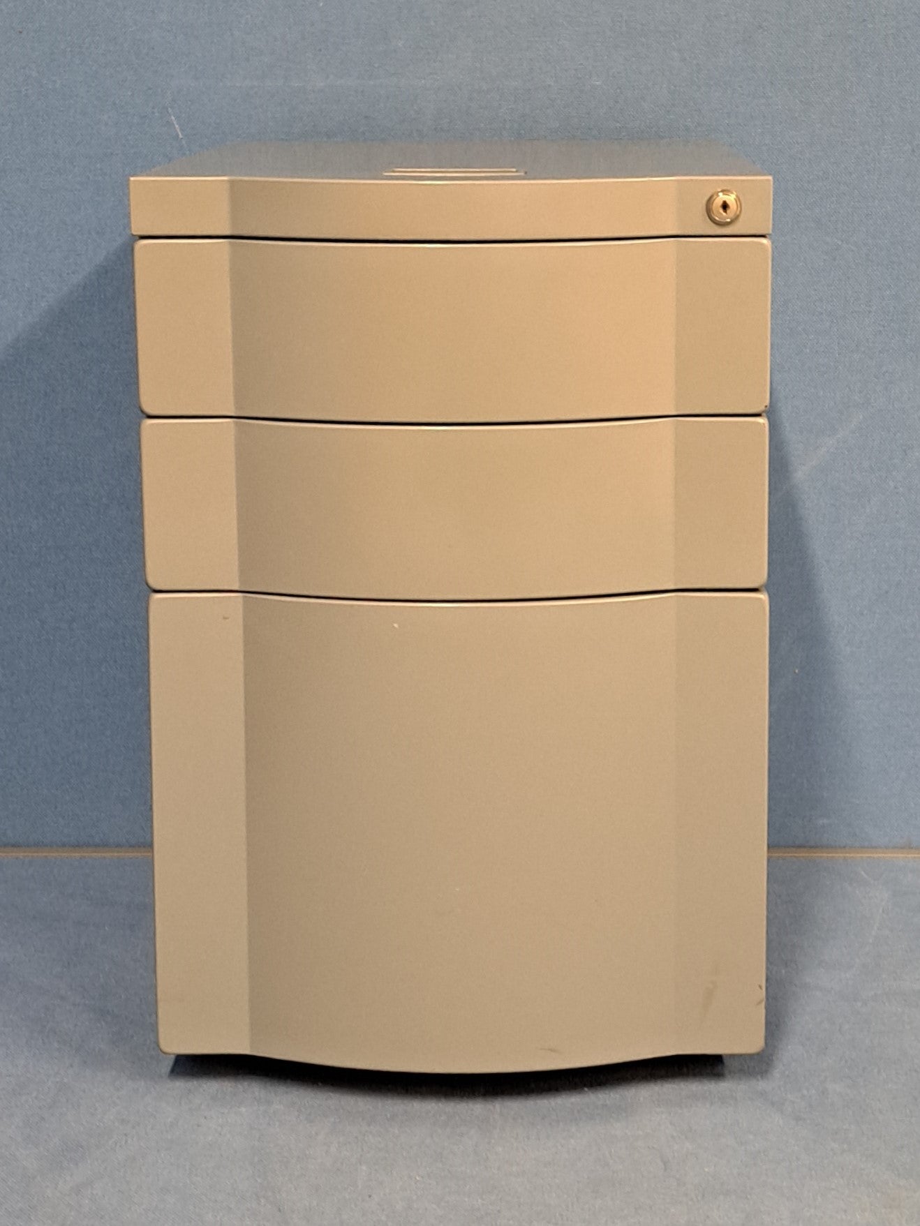 3 Drawer Metal Mobile Pedestal Grey (used)