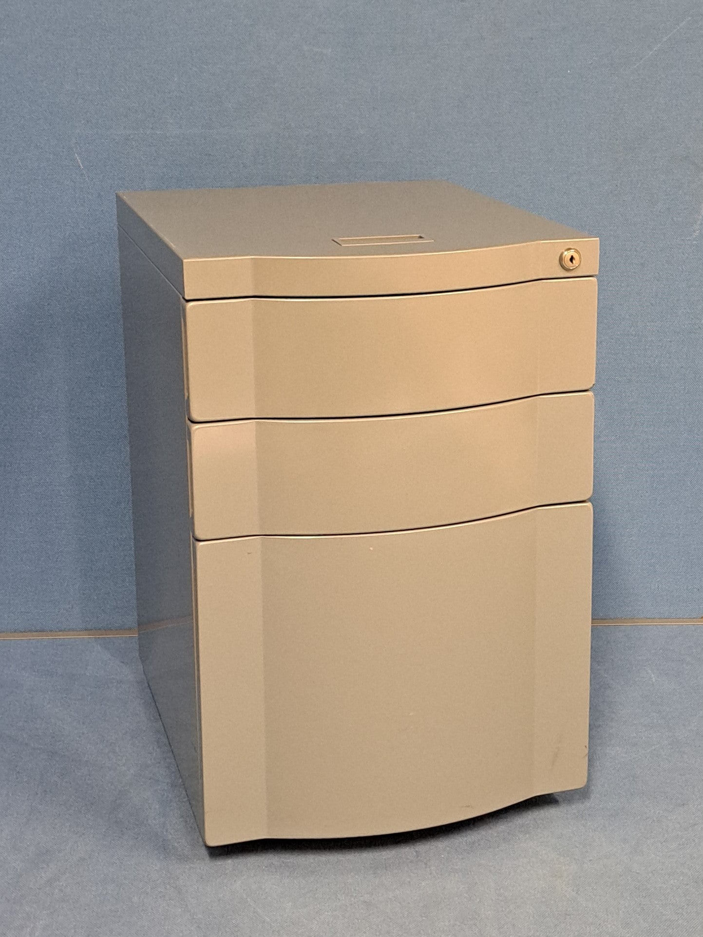 3 Drawer Metal Mobile Pedestal Grey (used)