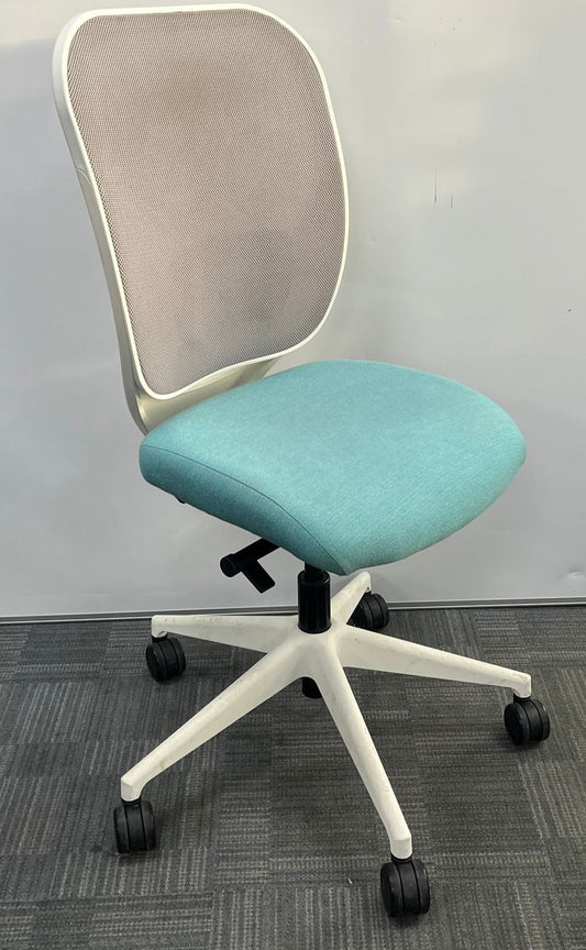 Gresham Oscar Operators Task Chair Mint Green / White (used)