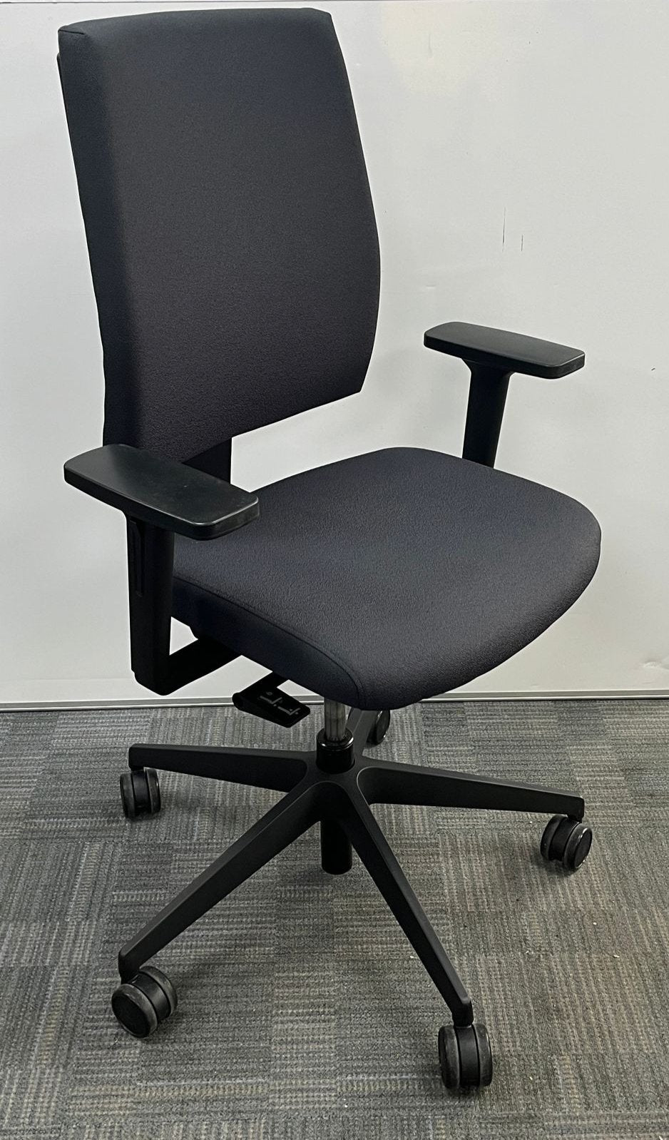 Senator FreeFlex Task Operators Armchair Grey (used)