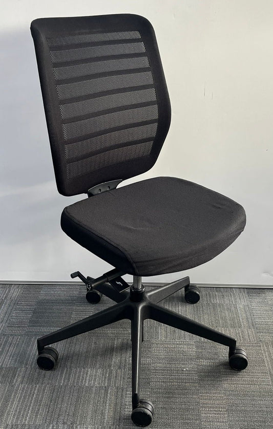 Senator Fuse Mesh Back Operators Chair Black (used)