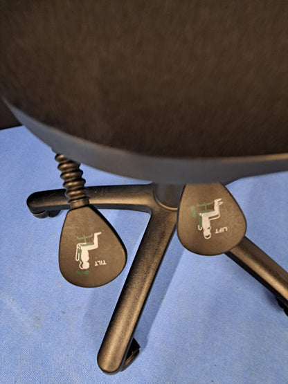 Senator Torasen E76 Operators Chair Black (used)