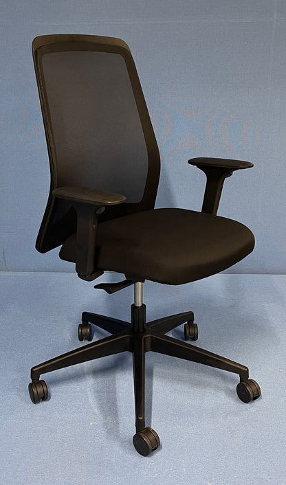 Interstuhl EVERYis1 Task Chair Black (used)