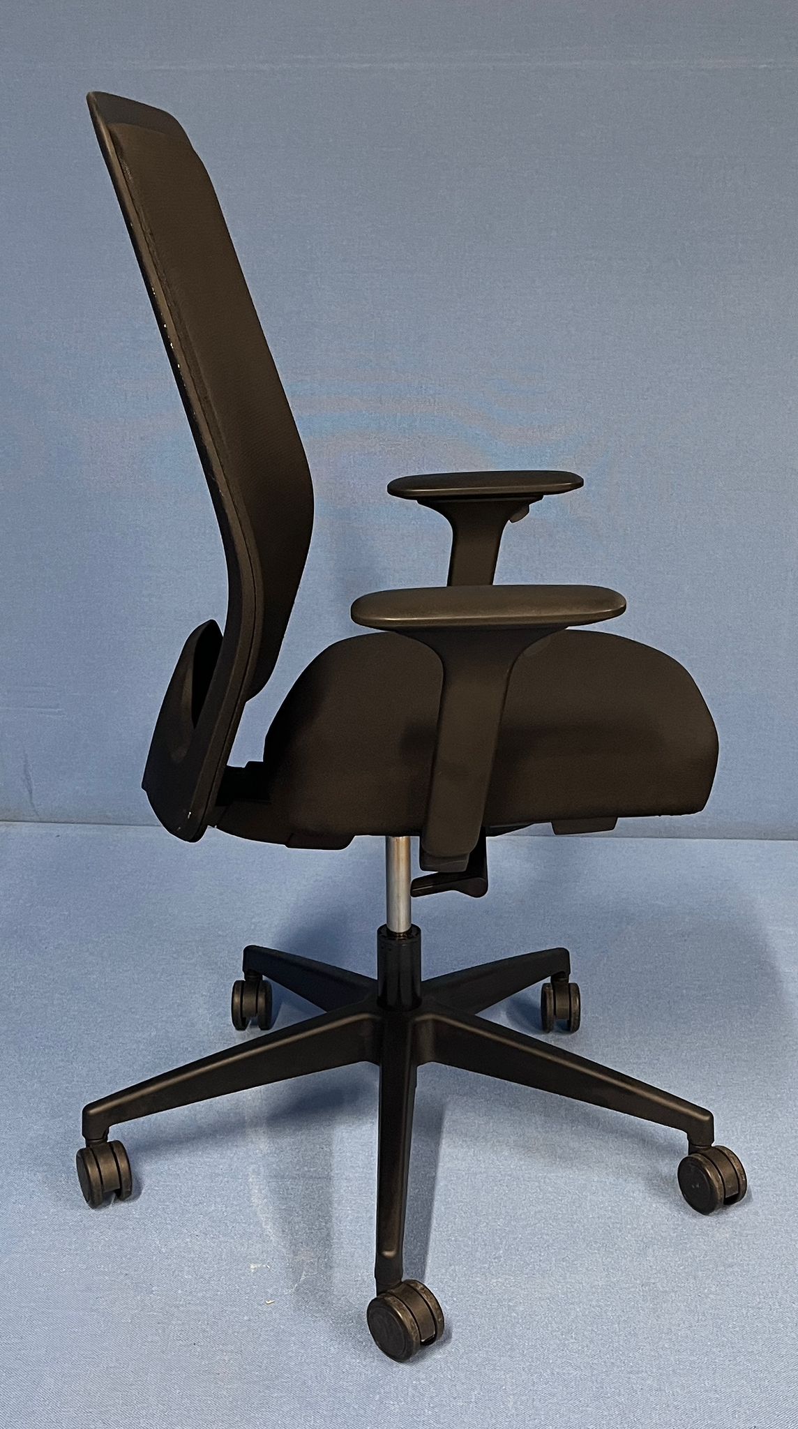 Interstuhl EVERYis1 Task Chair Black (used)