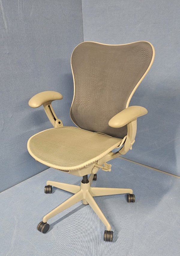 Herman Miller MIRRA 1 Office Armchair (used)