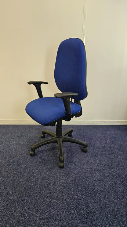 High Back Fully Loaded Operators Armchair, Blue Fabric (used)