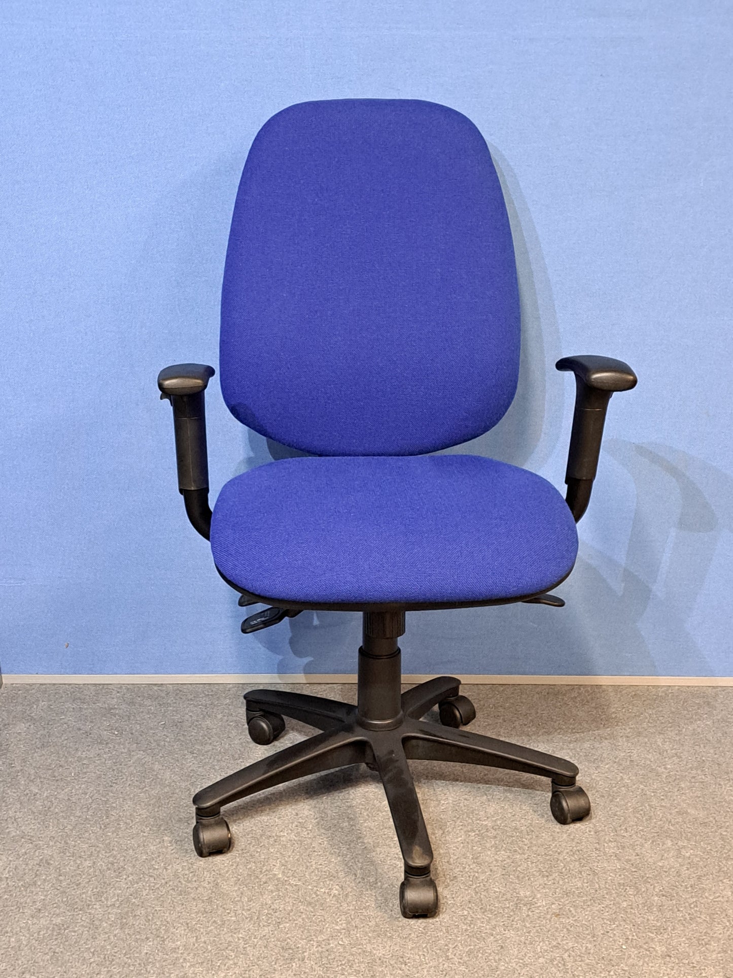 High Back Fully Loaded Operators Armchair, Blue Fabric (used)