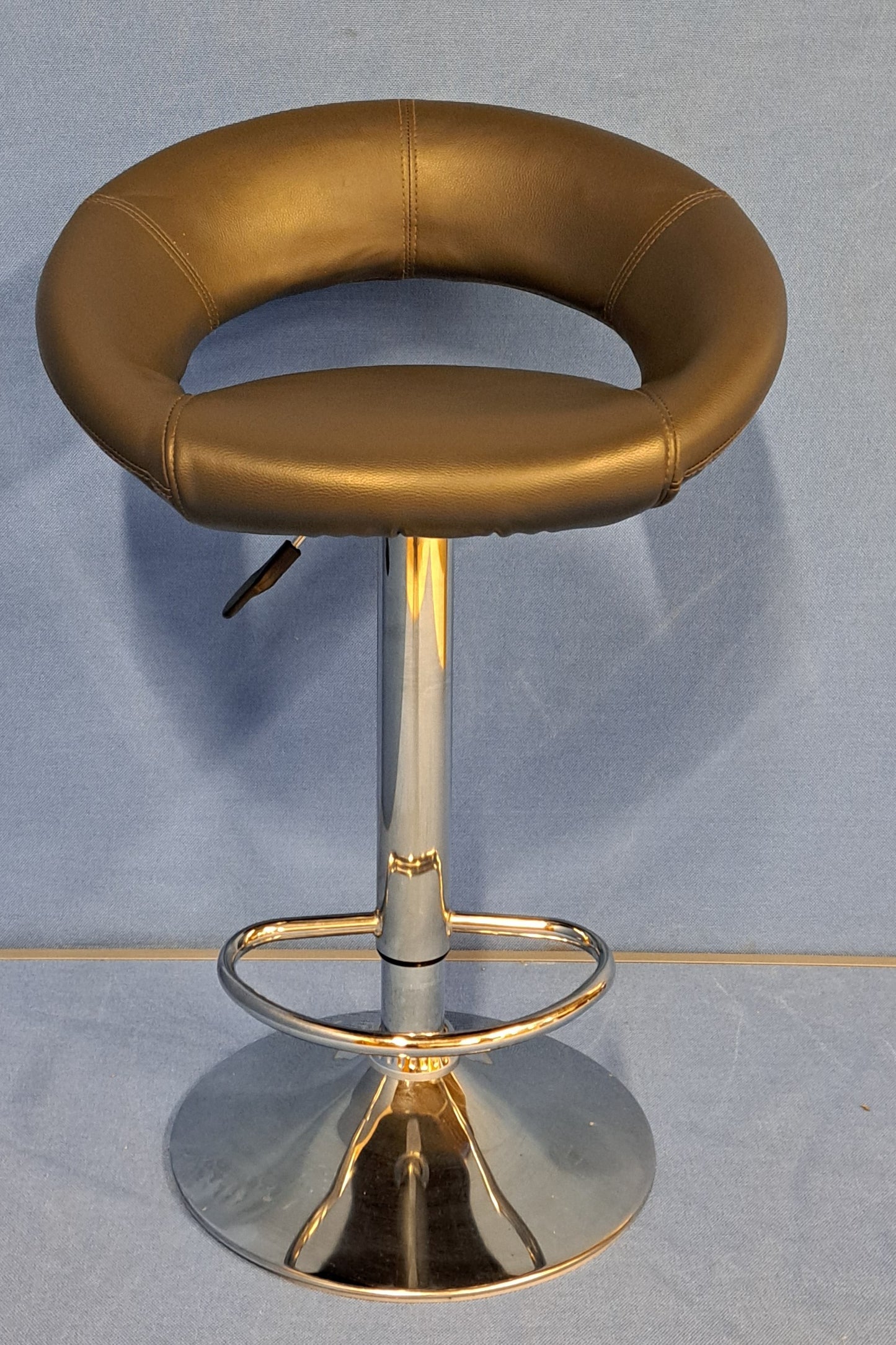 *SALE* Height Adjustable Grey Bar Stool (torn on the seat) (used)