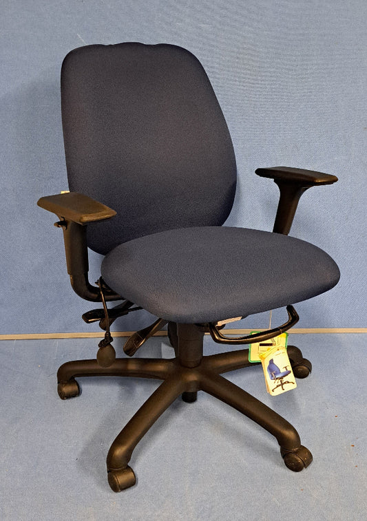 Medium Back Operators Armchair with Blue (used)