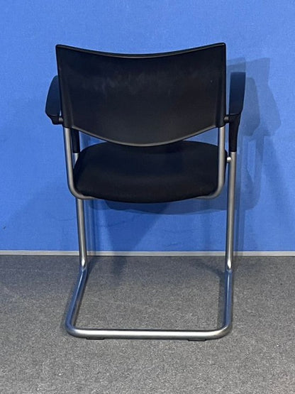 Kusch & Co Visitor Armchair Black on a Cantilever Frame (used)