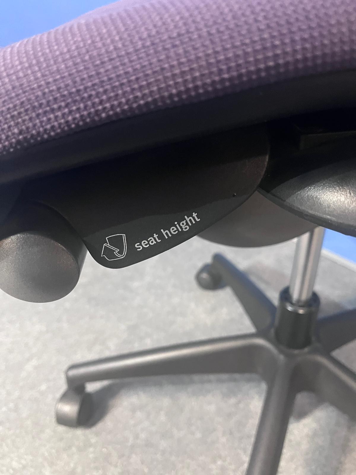 Giroflex G64 High Back Operators Armchair (used)