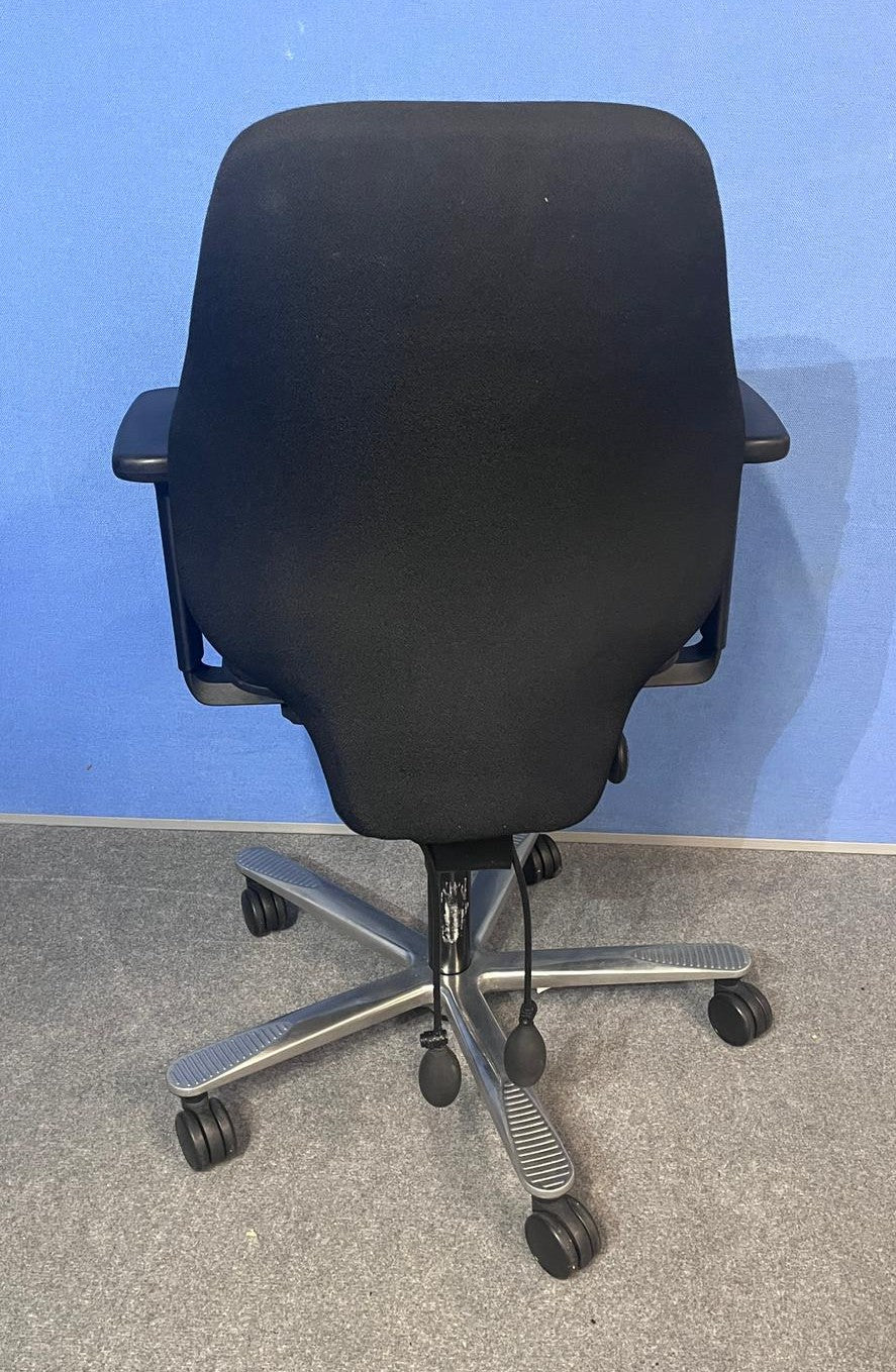 Orangebox Spira Plus Medium Back Armchair Black (used)