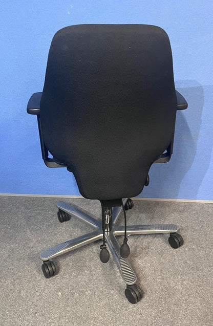 Orangebox Spira Plus Medium Back Armchair Black (used)