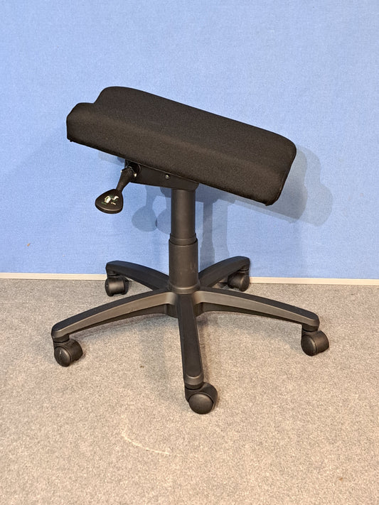 Height Adjustable Single Leg Rest Black (used)