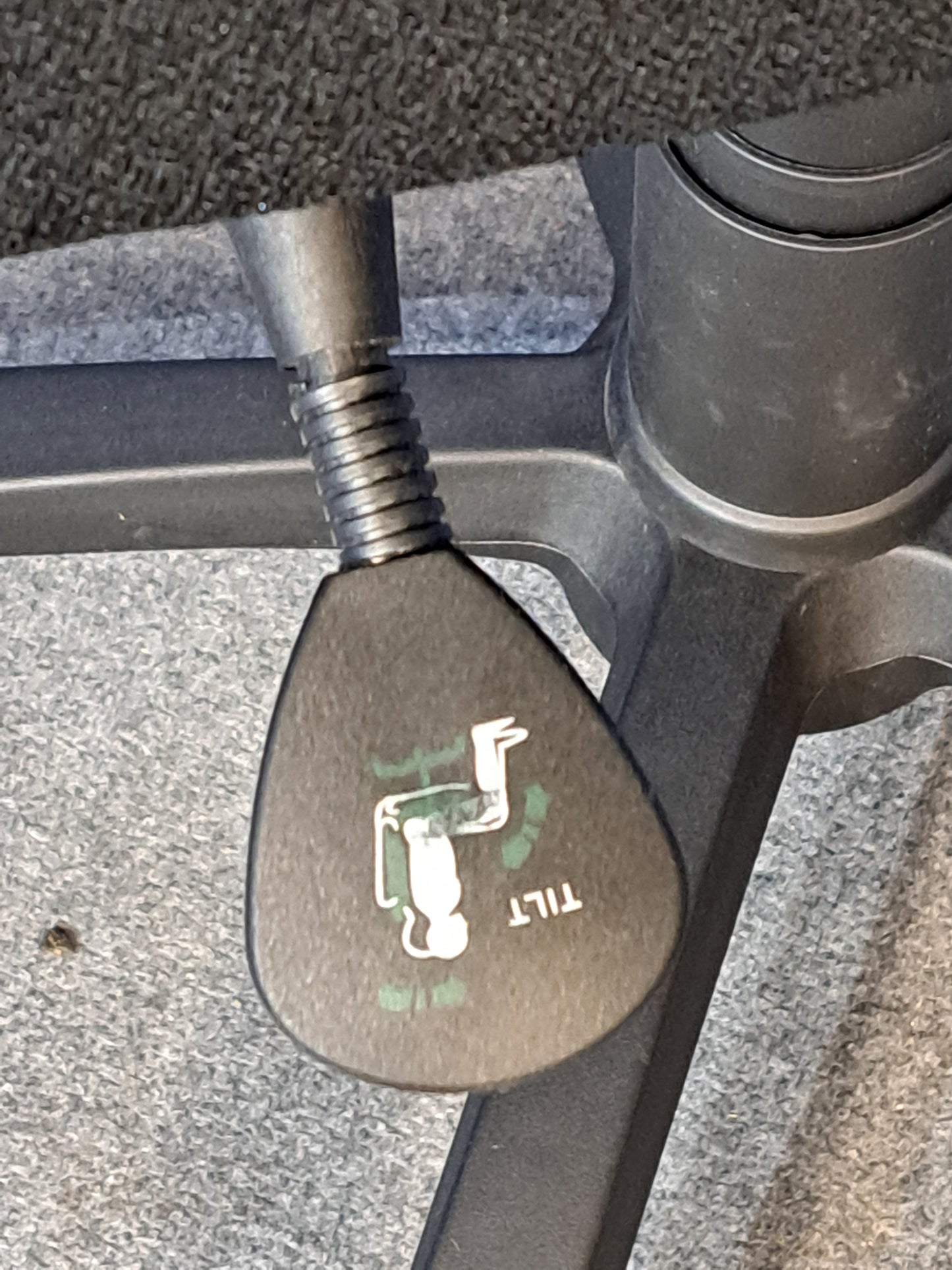 Height Adjustable Single Leg Rest Black (used)