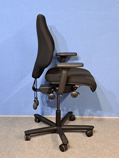 Orangebox Spira Plus Medium Back Armchair Black (used)