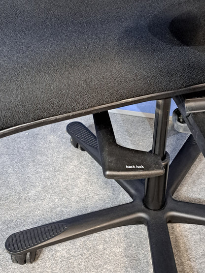 Orangebox Spira Plus Medium Back Armchair Black (used)