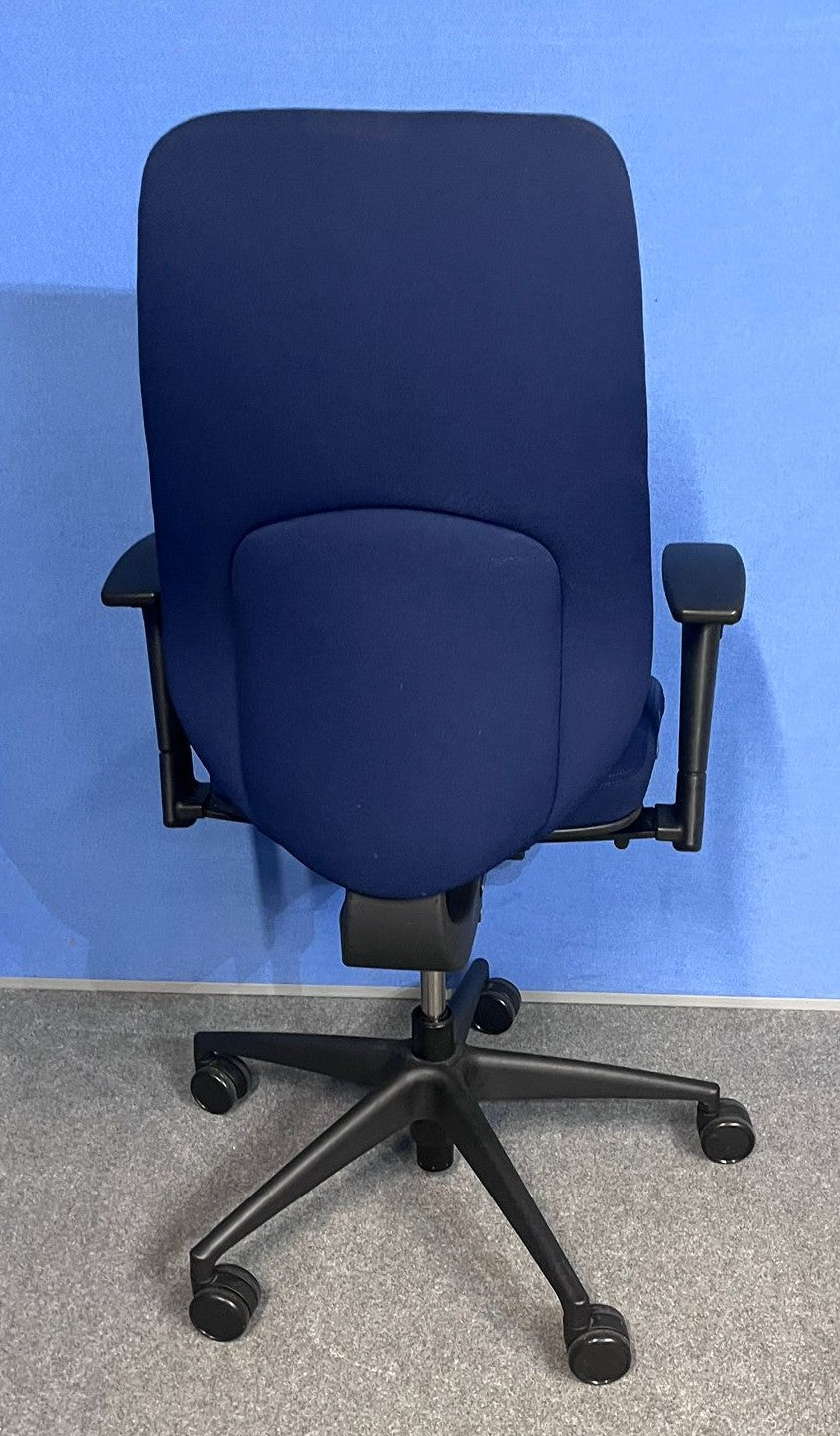 Boss Design Key Task Medium Armchair Blue (used)
