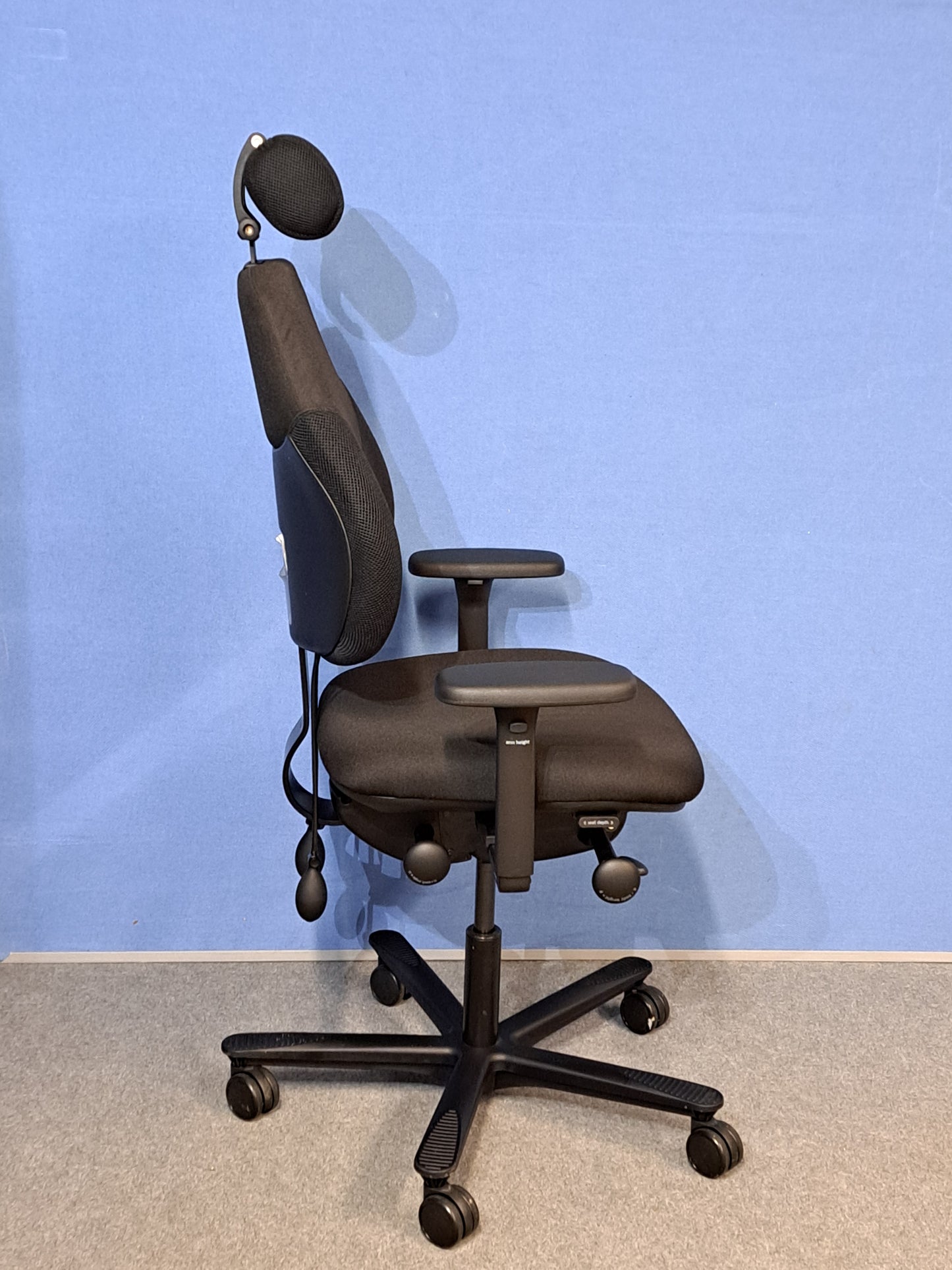 Orangebox Flo Mid Back Task Armchair with Headrest Black (used)