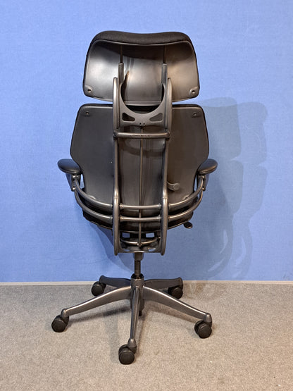 Humanscale Freedom Office Armchair with New Fabric in Black (used)