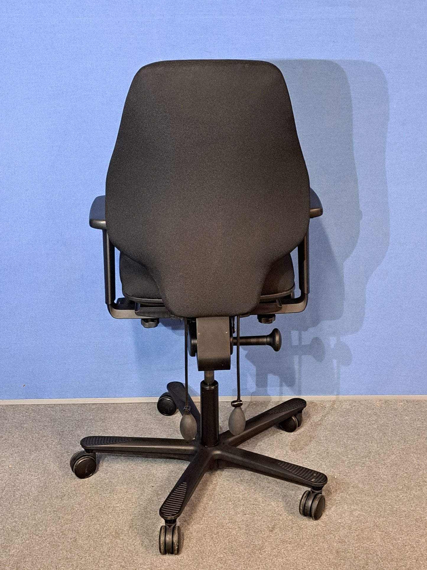 SALE Orangebox Spira Plus Medium Back Armchair Black (used)