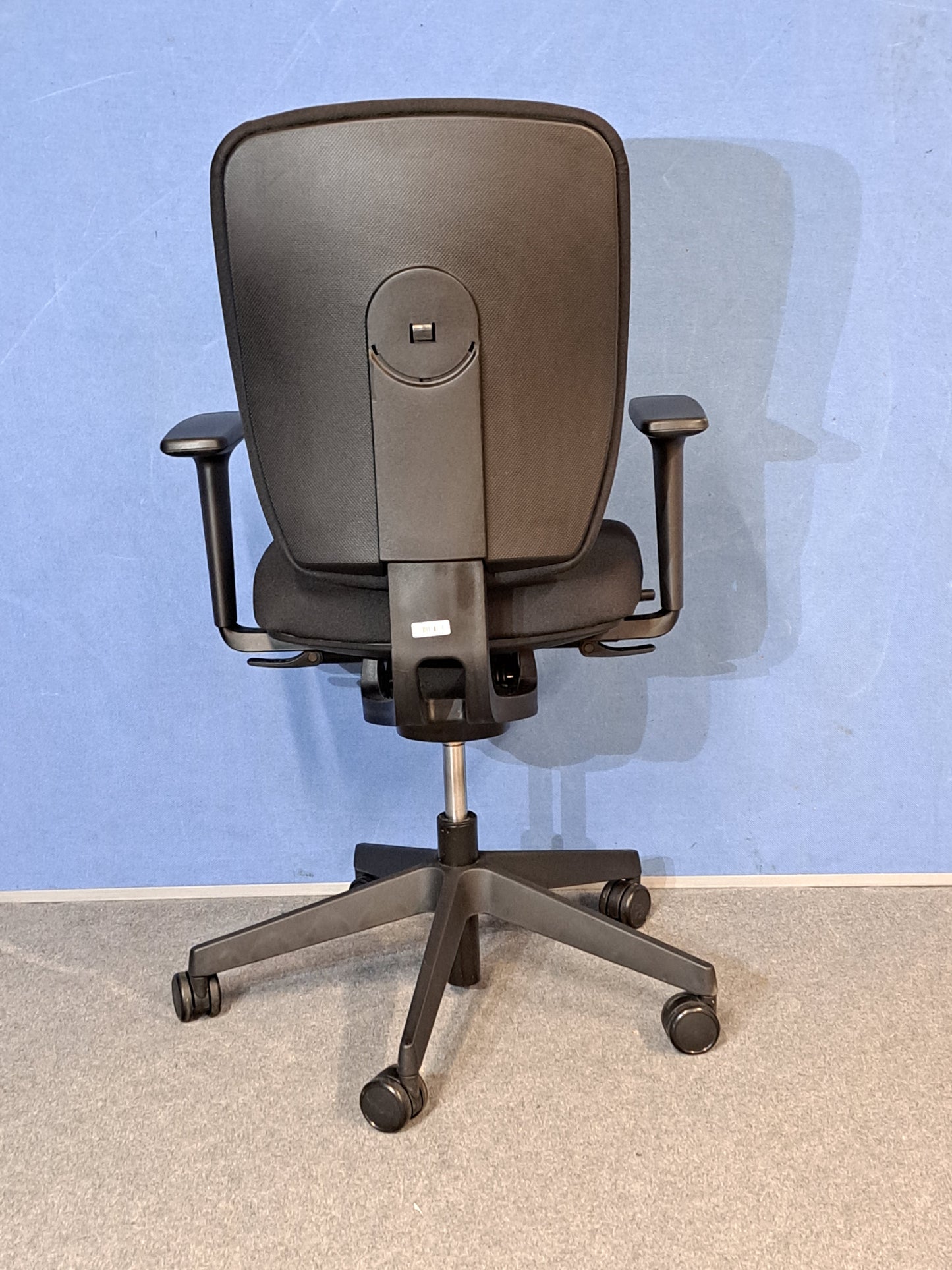 Senator Dash Operator Armchair Black (used)