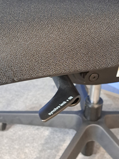 Senator Dash Operator Armchair Black (used)
