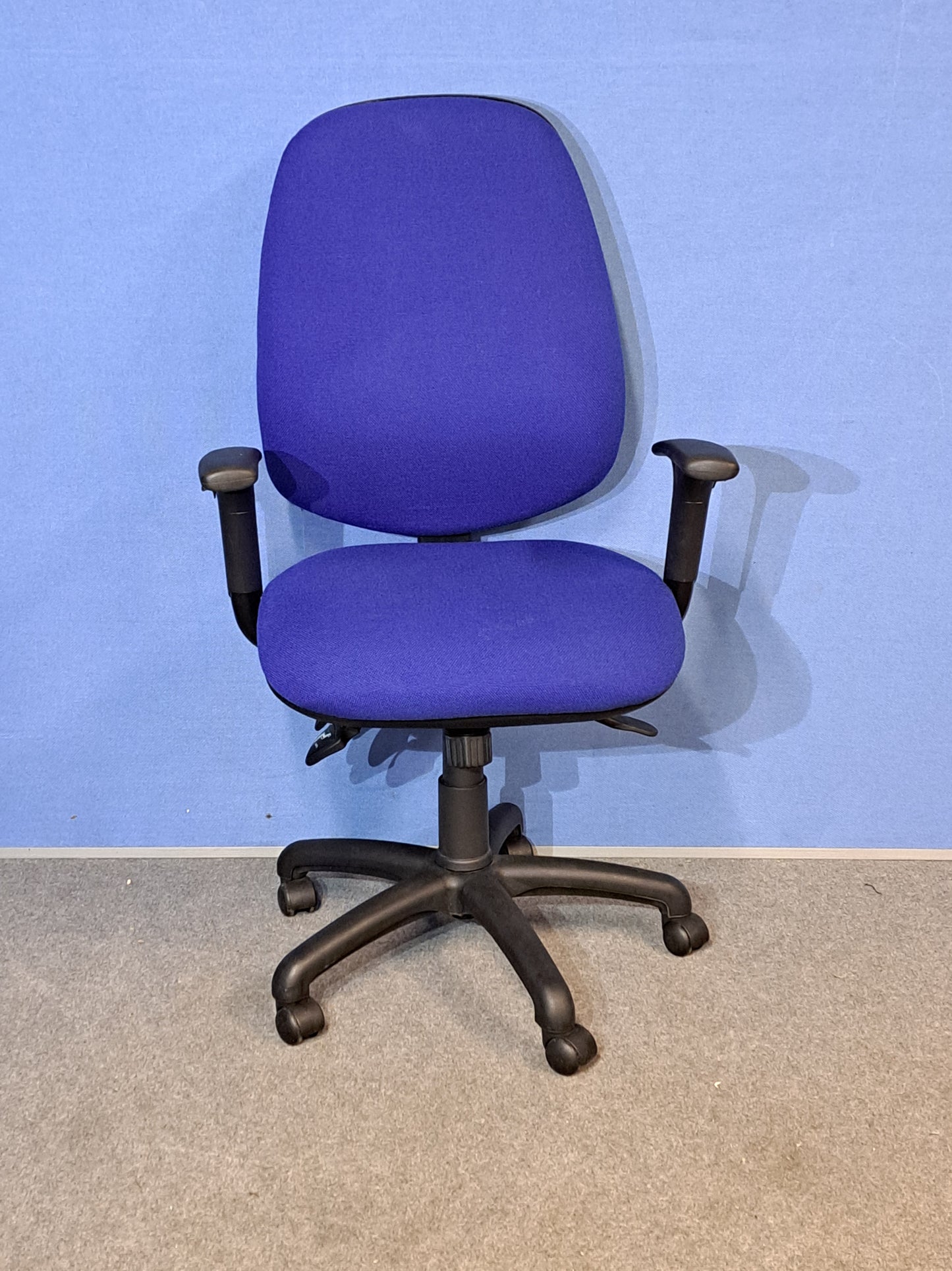 High Back Fully Loaded Operators Armchair - Blue (used)