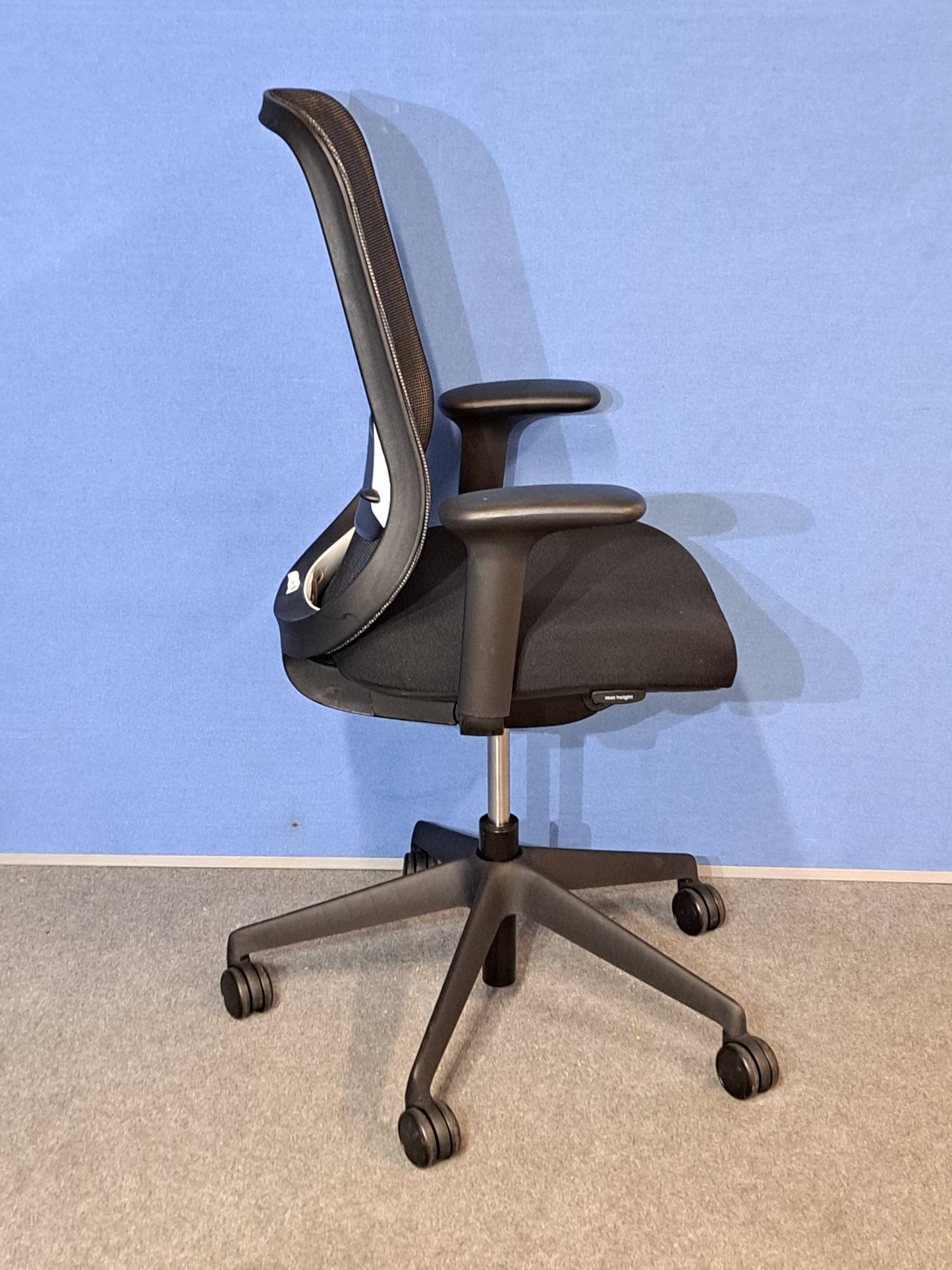 Orangebox Do Mesh Back Operator Armchair - Black / White (Used)