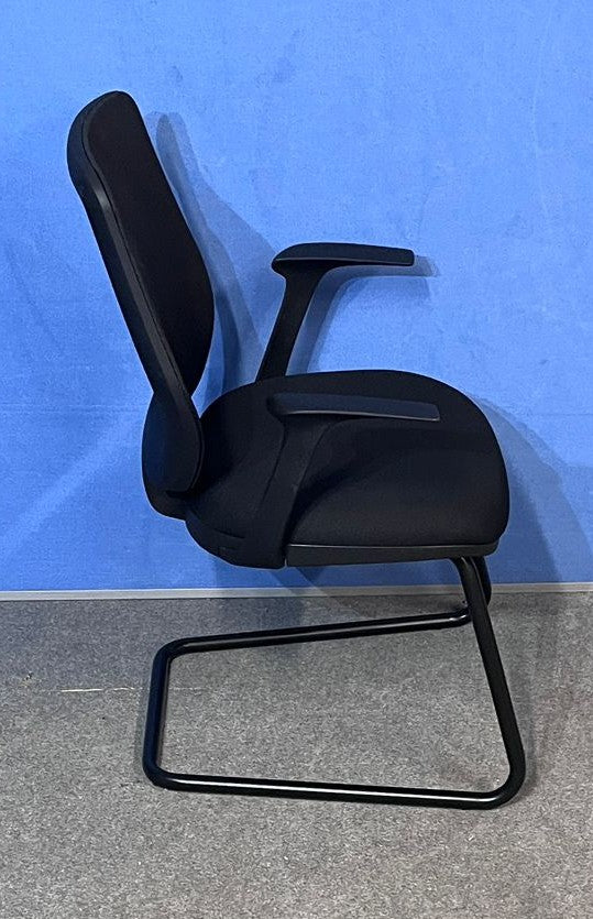 Mesh Back Visitor / Meeting Armchair on Black Cantilever Frame - Black (used)