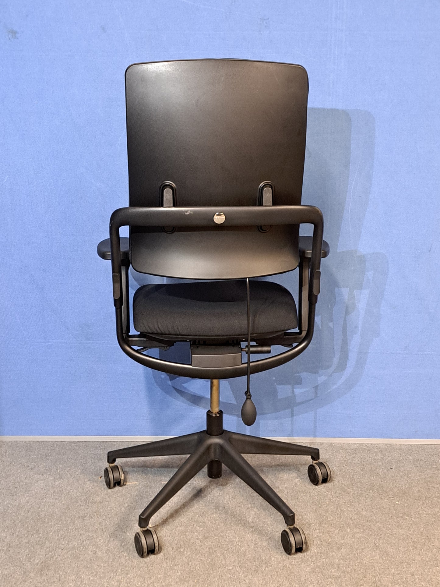 Rohde Grahl Nowy Styl Xenium Basic Office Armchair Black (used)