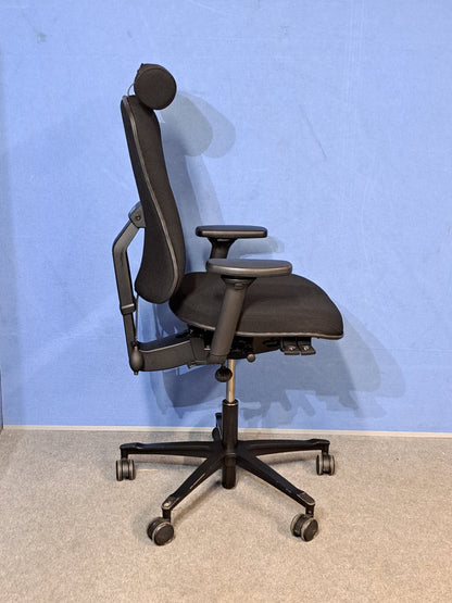 Hoganas +501 Office Armchair inc Headrest Black (used)
