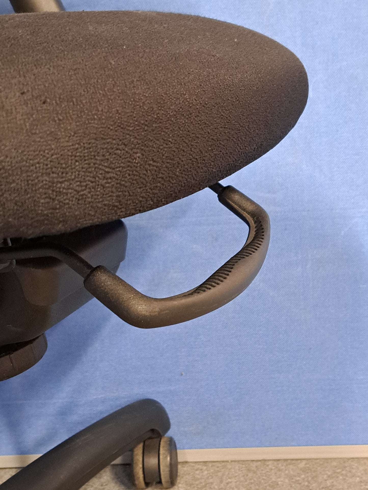 Adapt by Ergochair High Back Operators Armchair Black (used)