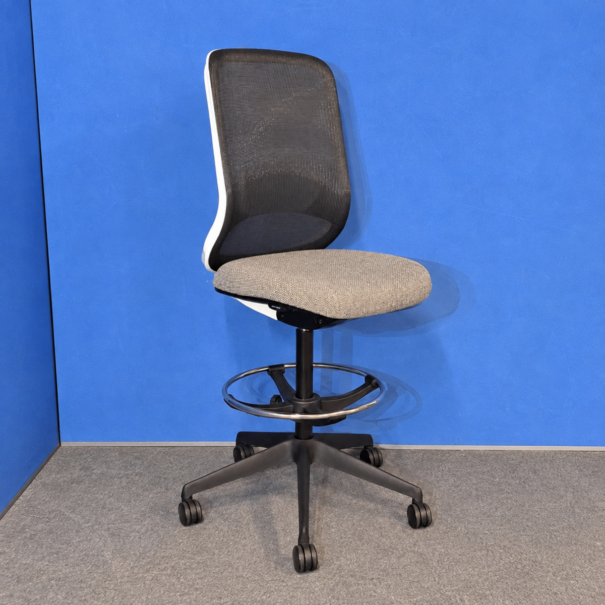 Orangebox Do Mesh Back Draughtsman chair, Grey Wool Seat (Used)