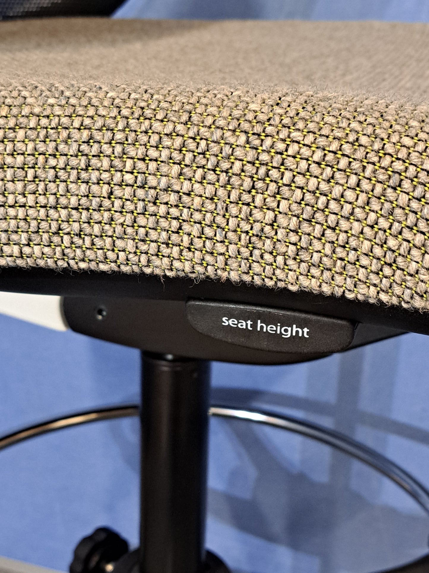 Orangebox Do Mesh Back Operators Armchair with Grey Wool Seat (Used)