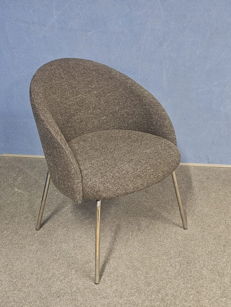 Set of 2 Boss Design Chill Side Chairs Grey (used)