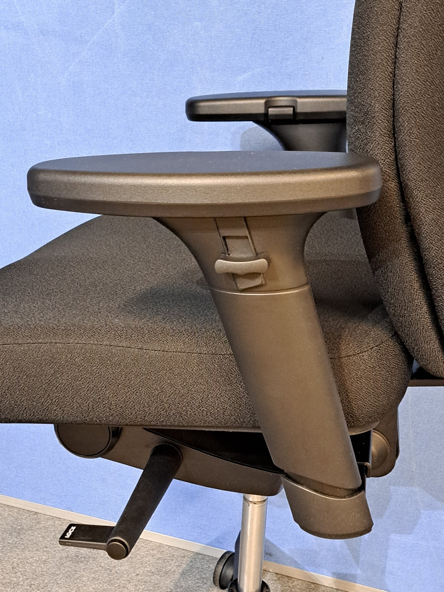 Posturite High Back Armchair Black (used)