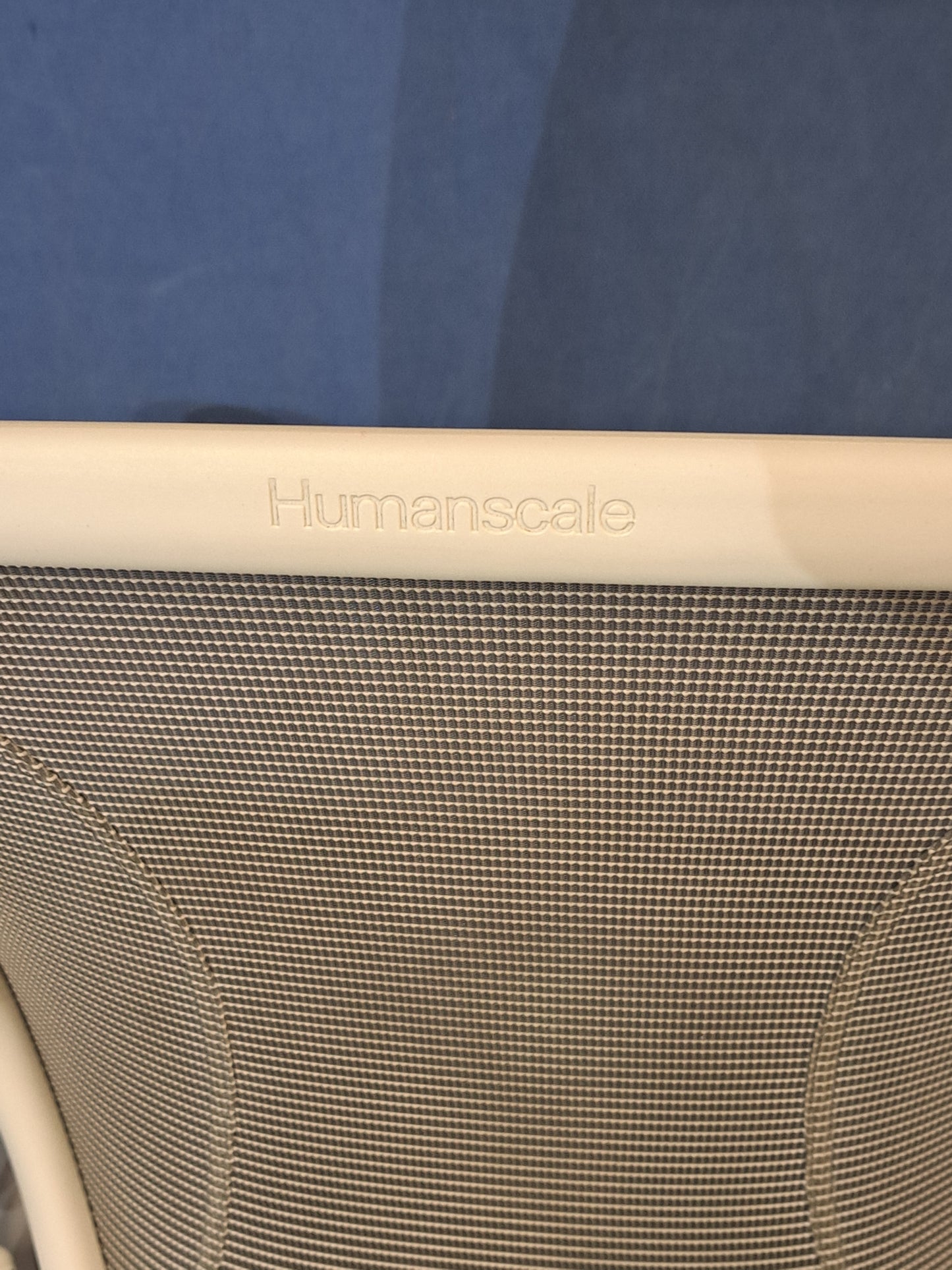Humanscale Diffrient World Mesh Back Operators Armchair with Grey Padded Seat (used)