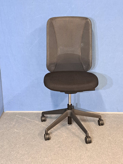 Orangebox Do Mesh Back Operators Chair with Black Wool Seat (Used)