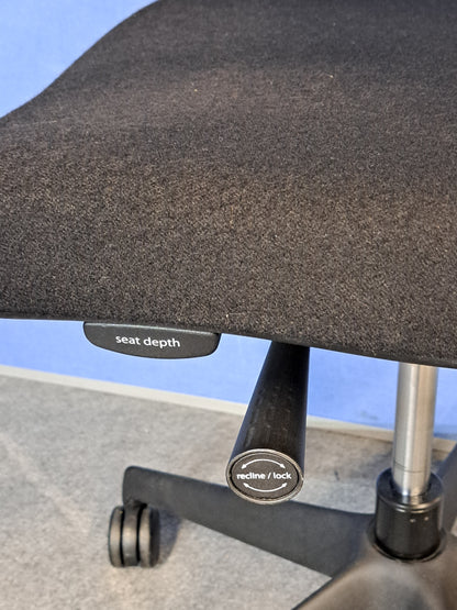 Orangebox Do Mesh Back Operators Chair with Black Wool Seat (Used)