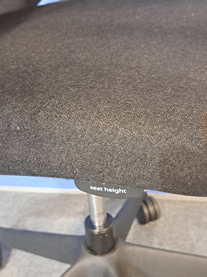 Orangebox Do Mesh Back Operators Chair with Black Wool Seat (Used)