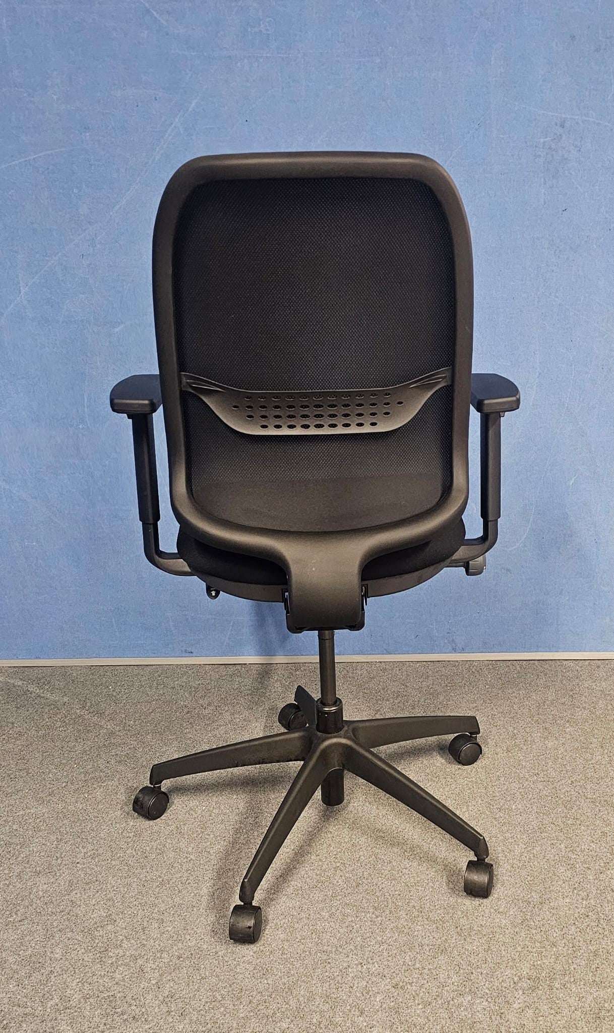 Boss Design Apply Task Armchair, Black Fabric (used)