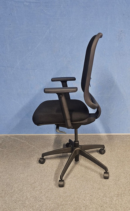 Boss Design Apply Task Armchair, Black Fabric (used)