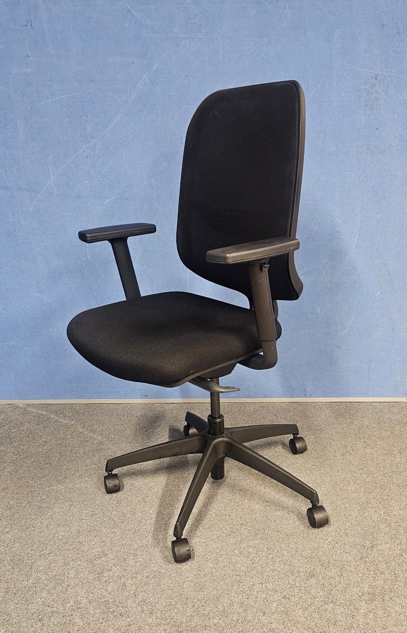 Boss Design Apply Task Armchair, Black Fabric (used)