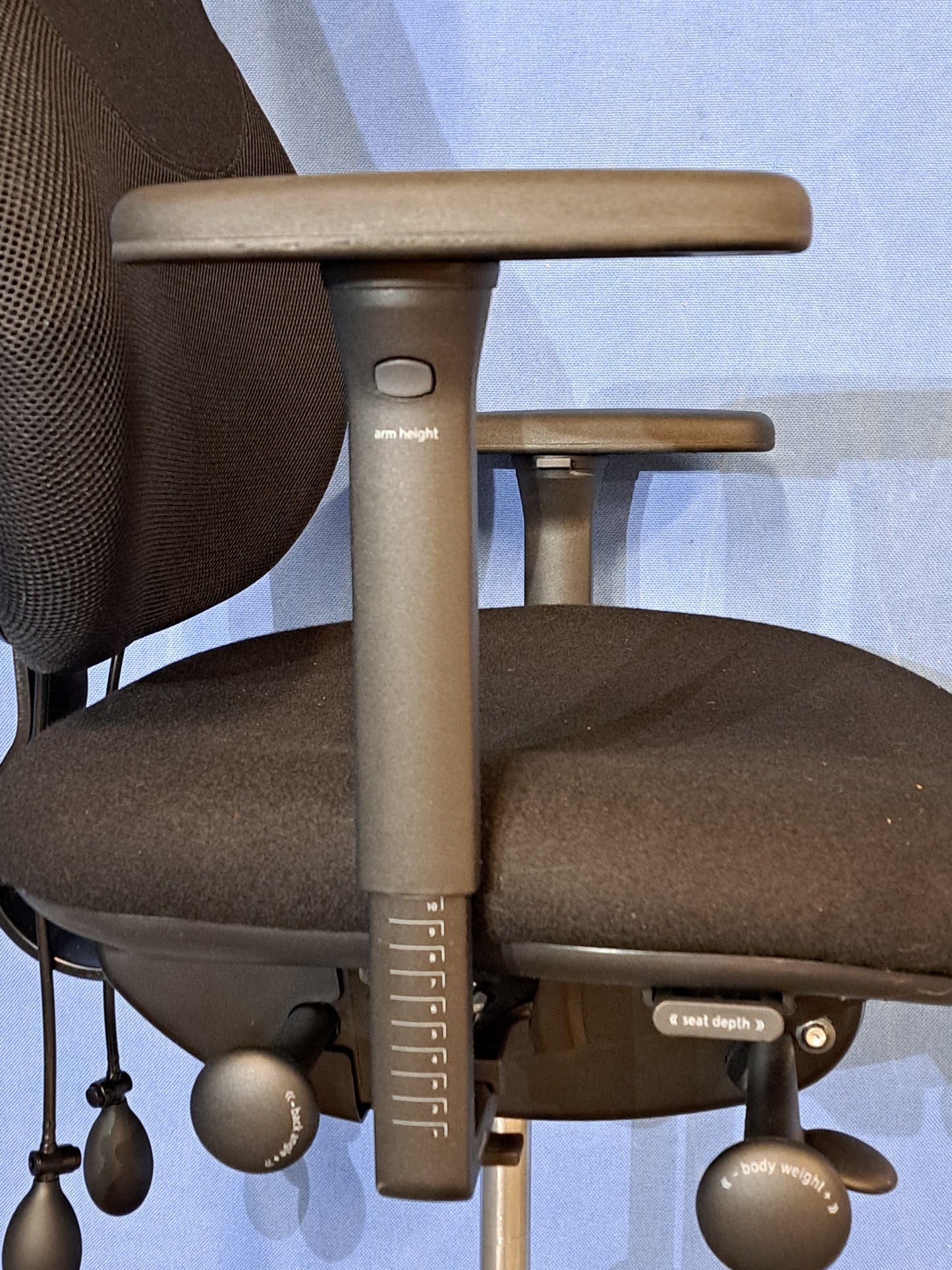Orangebox Flo Mid Back Task Armchair with Headrest & Black Wool Fabric (Used)